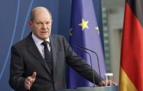 Niemcy: Scholz przeciwny natychmiastowemu wstrzymaniu importu ropy i gazu z Rosji