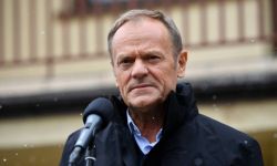 Tusk proponuje 20-proc. podwyżki dla pracowników "budżetówki"