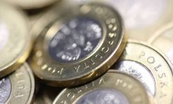 Złoty we wtorek rano delikatnie się osłabiał