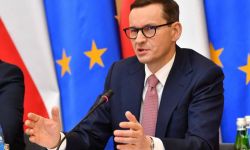 Premier: przekazaliśmy samorządom już 500 mln zł na pomoc uchodźcom