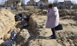 Ukraina: w Buczy rozpoczęły się ekshumacje zbiorowych mogił