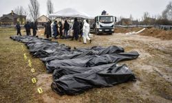 Mer Buczy: w mieście znaleziono dotychczas 403 ciała ofiar rosyjskiej agresji