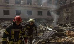 Ukraina: pięć osób zginęło, 13 jest rannych po ostrzale centrum Charkowa