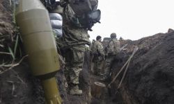 Szef kancelarii prezydenta Ukrainy: rozpoczęła się druga faza wojny, powstrzymamy tę ofensywę