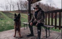 Skolimowski i jego film ze ścianą Olzy walczy o Złotą Palmę