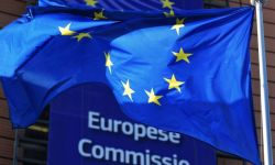 KE o słowach Niedzielskiego: państwa UE są związane zobowiązaniami wynikającym z kontraktu na szczepionki