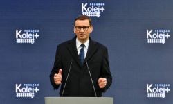 Premier: dwukrotnie zwiększamy budżet programu Kolej Plus - do ponad 11 mld zł