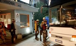 Prezes JSW o wstrząsie w kopalni Zofiówka: nadal idziemy po 6 żywych kolegów