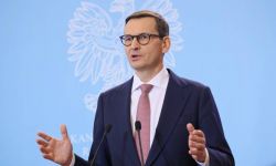 Premier Morawiecki: biało-czerwone barwy to duma wszystkich Polaków
