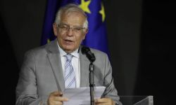 Borrell zapowiada wycofanie kolejnych rosyjskich banków z systemu SWIFT