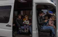 Ukraina: do Zaporoża dotarło sto osób ewakuowanych z Mariupola