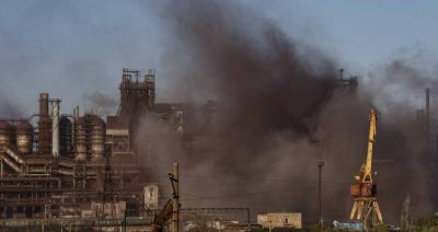 Ukraina: Rosjanie szturmują Azowstal z użyciem czołgów i artylerii