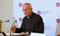 Abp Gądecki o wizycie na Ukrainie: trzeba stanąć po stronie słabszego