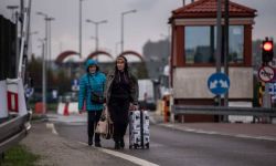 Straż Graniczna: ostatniej doby do naszego kraju z Ukrainy przyjechało 25,2 tys. osób