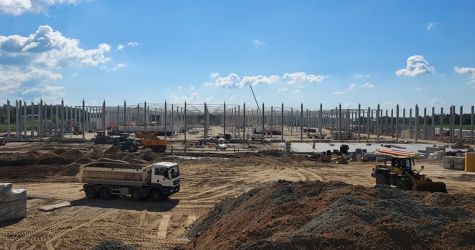 Modowy gigant już na półmetku budowy magazynu e-commerce