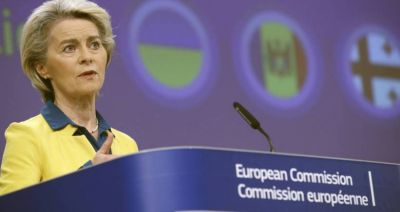 KE wydała pozytywną opinię ws. przyznania Ukrainie i Mołdawii statusu kandydata do UE; dla Gruzji za wcześnie