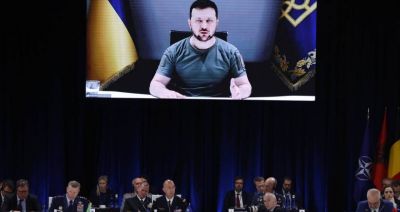 Zełenski do NATO: stoimy przed wyborem: wsparcie Ukrainy albo odroczona wojna Rosji z NATO