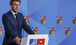 Prezydent Macron: wzmocnimy wschodnią flankę wobec zagrożenia ze strony Rosji