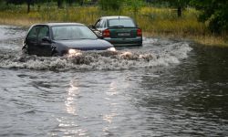 Państwowa Straż Pożarna: ok. 3,7 tys. zgłoszeń dotyczących skutków burz