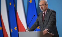 Niedzielski: obserwujemy mniej więcej 60-proc. wzrosty zakażeń koronawirusem