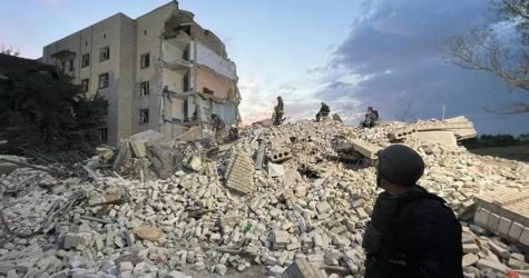 Ukraina: liczba ofiar śmiertelnych rosyjskiego ataku na Czasiw Jar wzrosła do 43