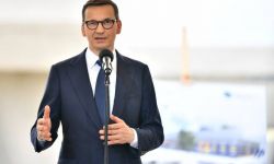 Premier: konieczny jest powrót do miękkich zaleceń, czyli zasady dystans, dezynfekcja, maseczka