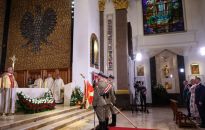 Bp Lechowicz: państwo ma prawo bronić obywateli za pomocą środków zbrojnych