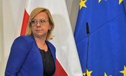 Minister Moskwa: badania wskazały obecność w wodzie z Odry mikroorganizmów