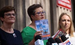 Posłanki KO o podręczniku do HIT Roszkowskiego: książka, która uczy wykluczania, nie powinna być podręcznikiem