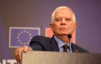 Borrell przeciwny zakazowi wydawania wiz UE obywatelom Rosji