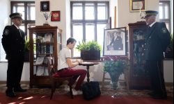 Rzeszów w żałobie. W ratuszu księga kondolencyjna 