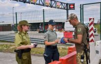 Z Ukrainy do Polski wjechało 6,192 mln osób, na Ukrainę wyjechało 4,411 mln osób