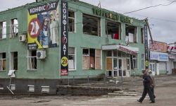 Ukraina: w Bałakliji ekshumacje zabitych przez Rosjan, ludzie opowiadają o torturowaniu prądem