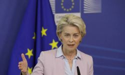 Ursula von der Leyen w PE: Putin przegra, Ukraina i Europa zwyciężą; szefowa KE w środę udaje się do Kijowa