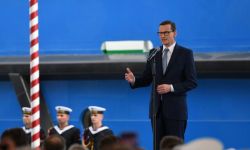 Premier: otwierany dzisiaj kanał żeglugowy, to droga wolności, nowych szans i możliwości