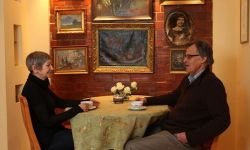 Dobrze się czujemy wśród obrazów - Bogumiła i Marian Burdowie