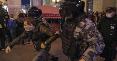 Rosja: w Moskwie 120 zatrzymanych przeciwników mobilizacji; w całym kraju - ponad 400