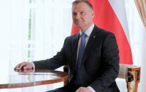 Prezydent odznaczy Orderami Orła Białego założycieli i działaczy KOR