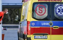 Lubelskie: ponad 20 osób trafiło do szpitala po zderzeniu ciężarówki z autokarem szkolnym