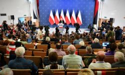 Prezes PiS: zbrojenia to dzisiaj nasz priorytet; Polska musi dokonać tu wielkiego wysiłku