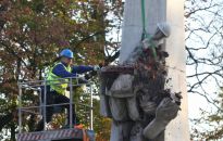 W czwartek równocześnie zdemontowano cztery pomniki poświęcone Armii Czerwonej