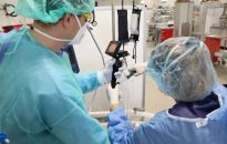 Minionej doby 806 zakażeń koronawirusem, zmarło 17 osób z COVID-19