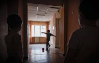 Ukraińska prokuratura: Rosjanie deportowali ponad 9 tys. dzieci do Rosji