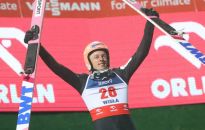 PŚ w skokach - Kubacki wygrał inauguracyjny konkurs w Wiśle