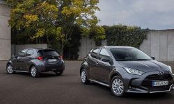 Hybrydowa Mazda2 - pierwsza w pełni samoładująca się hybryda od Mazdy
