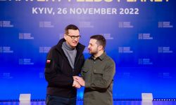 Premier Morawiecki w Kijowie: rozbudowujemy infrastrukturę graniczną, by wesprzeć eksport zboża z Ukrainy