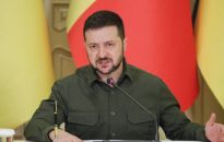 Zełenski: siły rosyjskie próbują posuwać się w Donbasie, sytuacja jest trudna