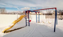 Huśtawka ogrodowa - jak zabezpieczyć ją na zimę