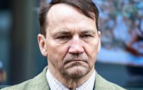 Sikorski i Szłapka po publikacji ws. Tomasza L.: domagamy się odsunięcia Antoniego Macierewicza