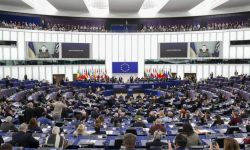 Europarlament zgadza się na pożyczkę dla Ukrainy w wysokości 18 mld euro